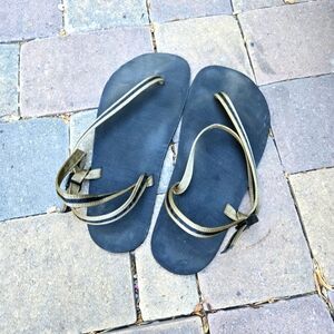 Earth runners